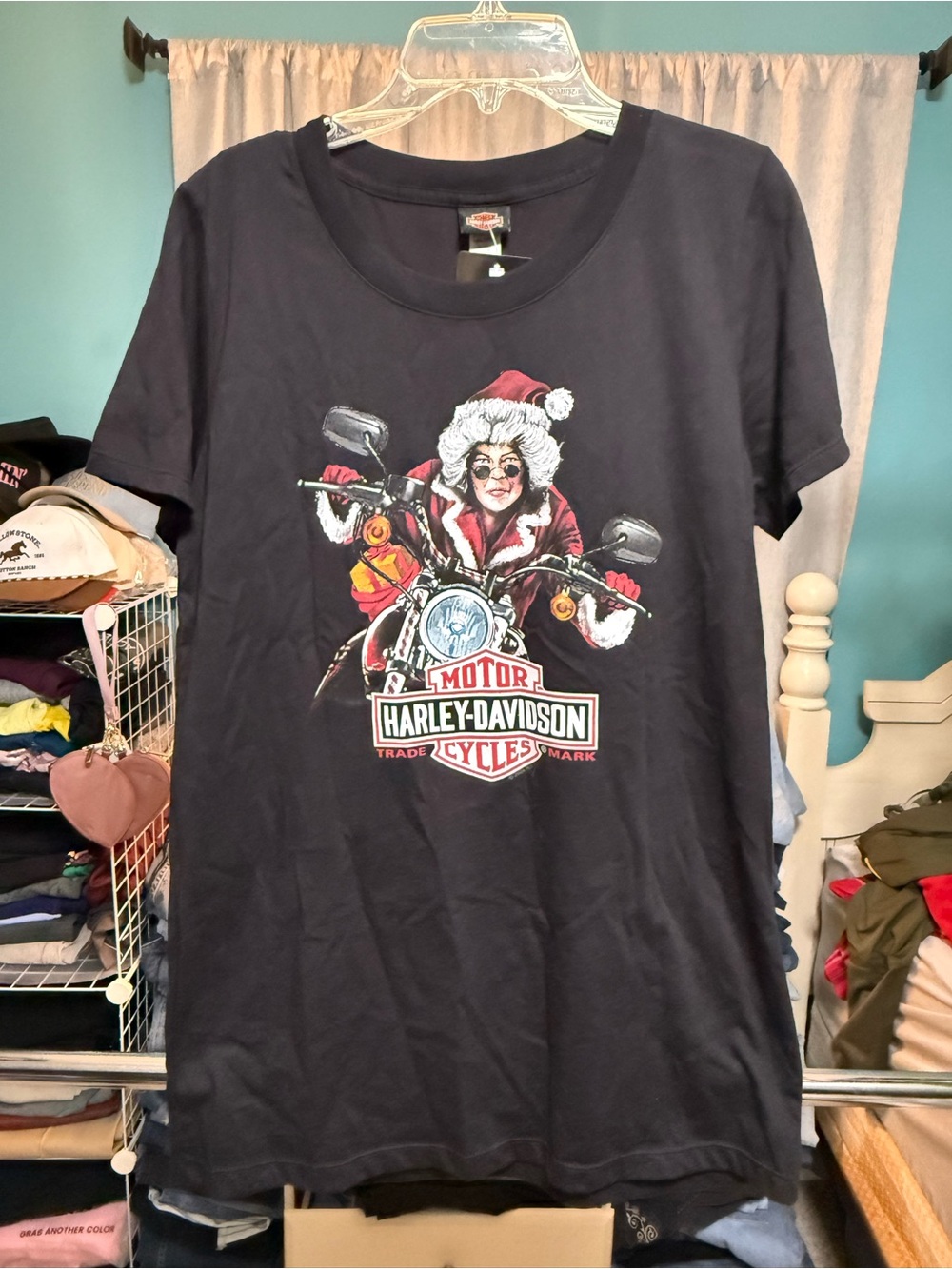 Harley-Davidson Women’s Santa Motorcycle Christmas Dealer Tee Black M NWT